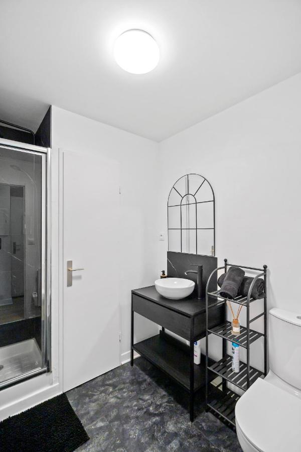 La Suite Black Hood Maubeuge Exterior foto