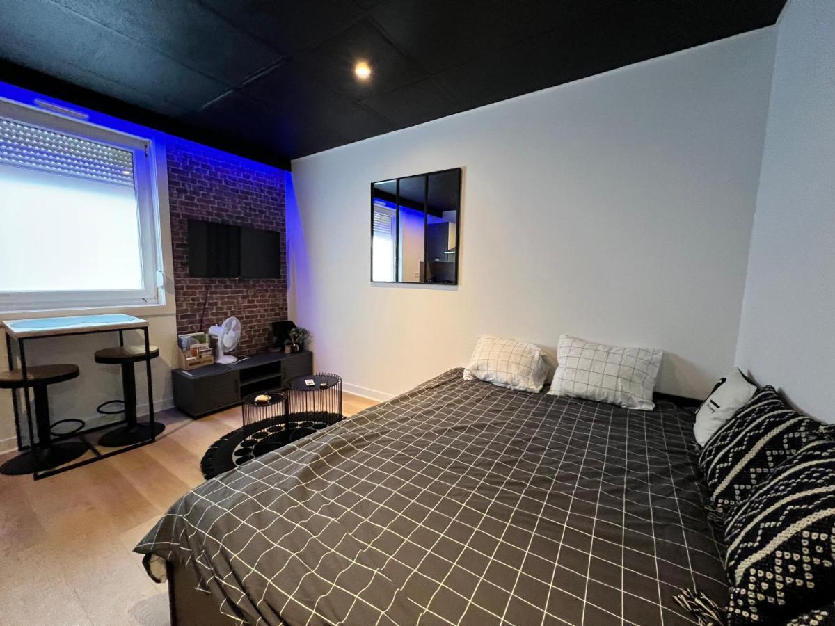 La Suite Black Hood Maubeuge Exterior foto
